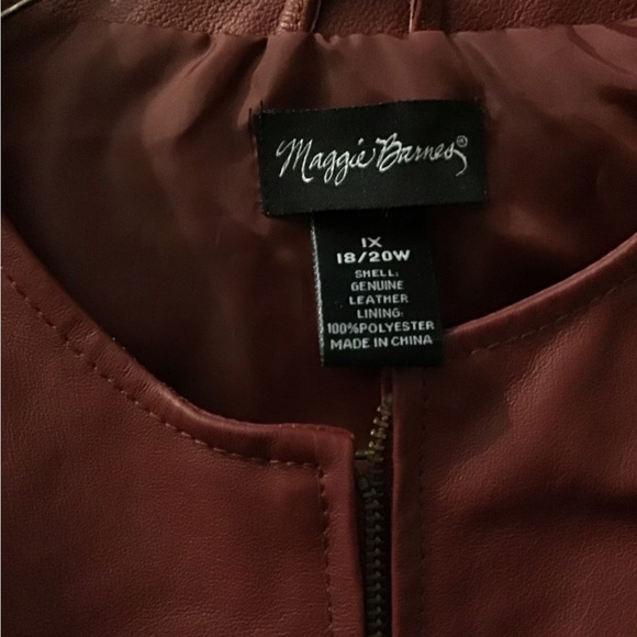 Maggie Barnes Women’s Leather Jacket - Picture 11 of 12